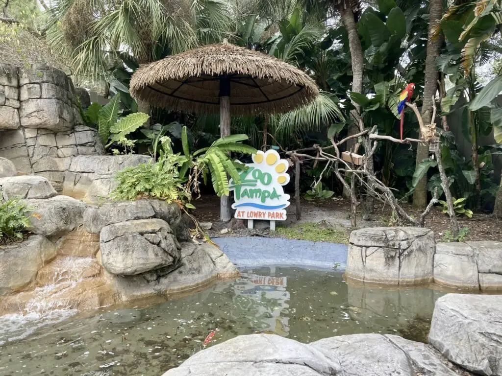 Zoo Tampa at Lowry Park sign